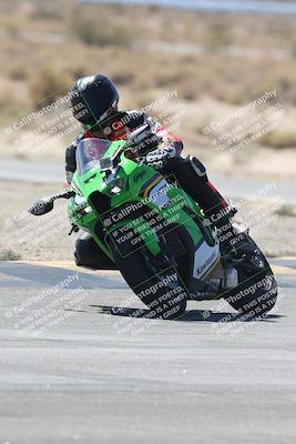 media/Oct-02-2025-Racers Edge (Thu) [[2c91cb6ab3]]/3-B Group/Session 3-Turn 16 (12pm)/